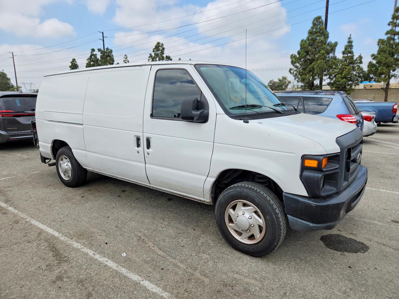2011 FORD ECONOLINE E150 VAN photo 10