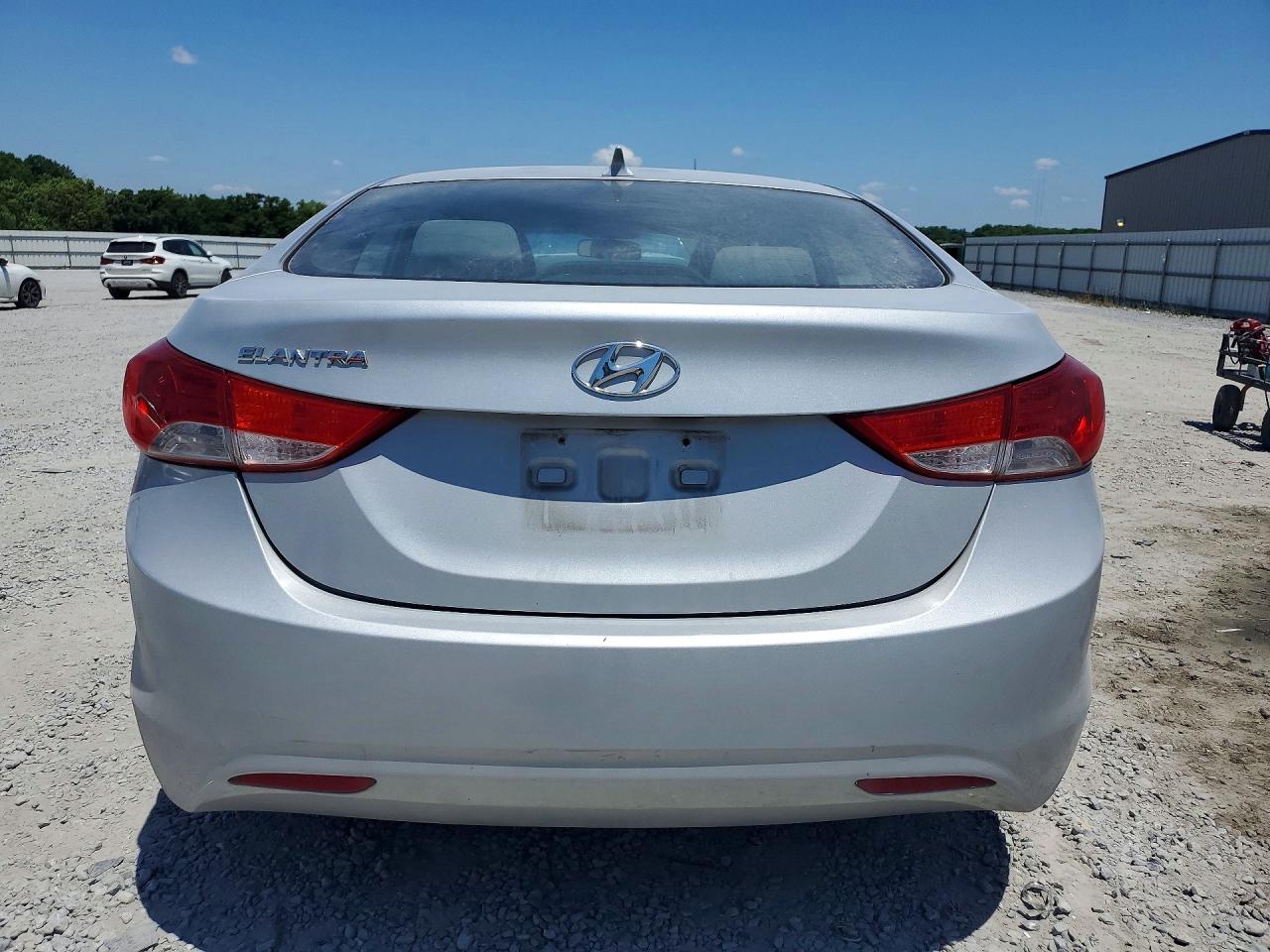 2013 HYUNDAI ELANTRA GLS photo 16