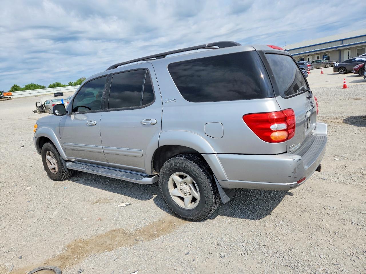 2001 TOYOTA SEQUOIA SR5 photo 3
