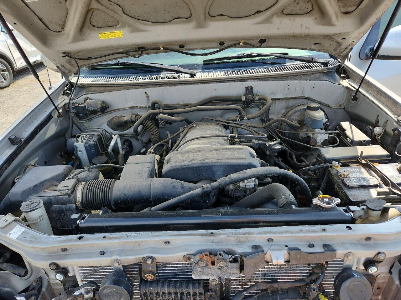 2001 TOYOTA SEQUOIA SR5 photo 23