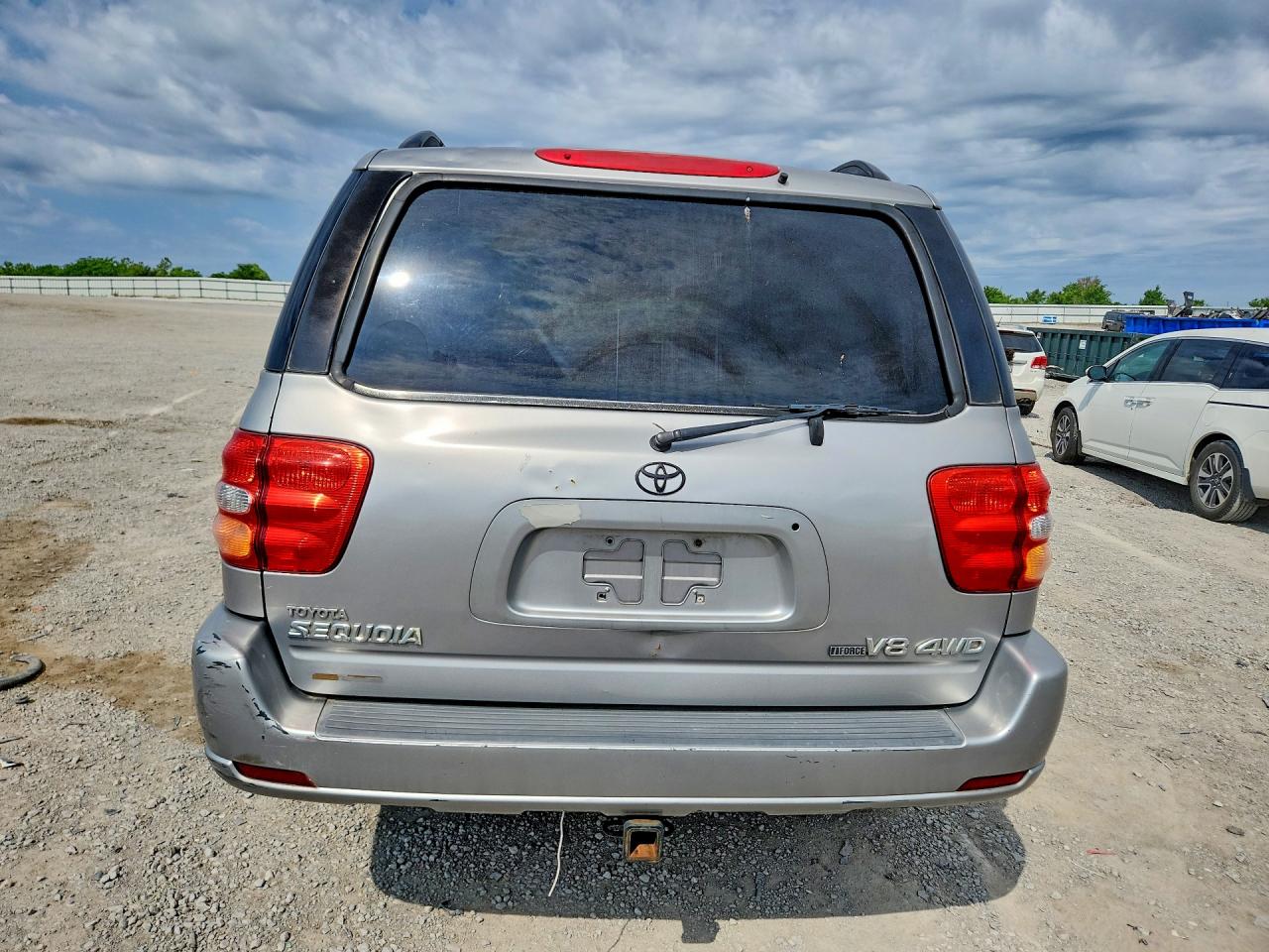 2001 TOYOTA SEQUOIA SR5 photo 11