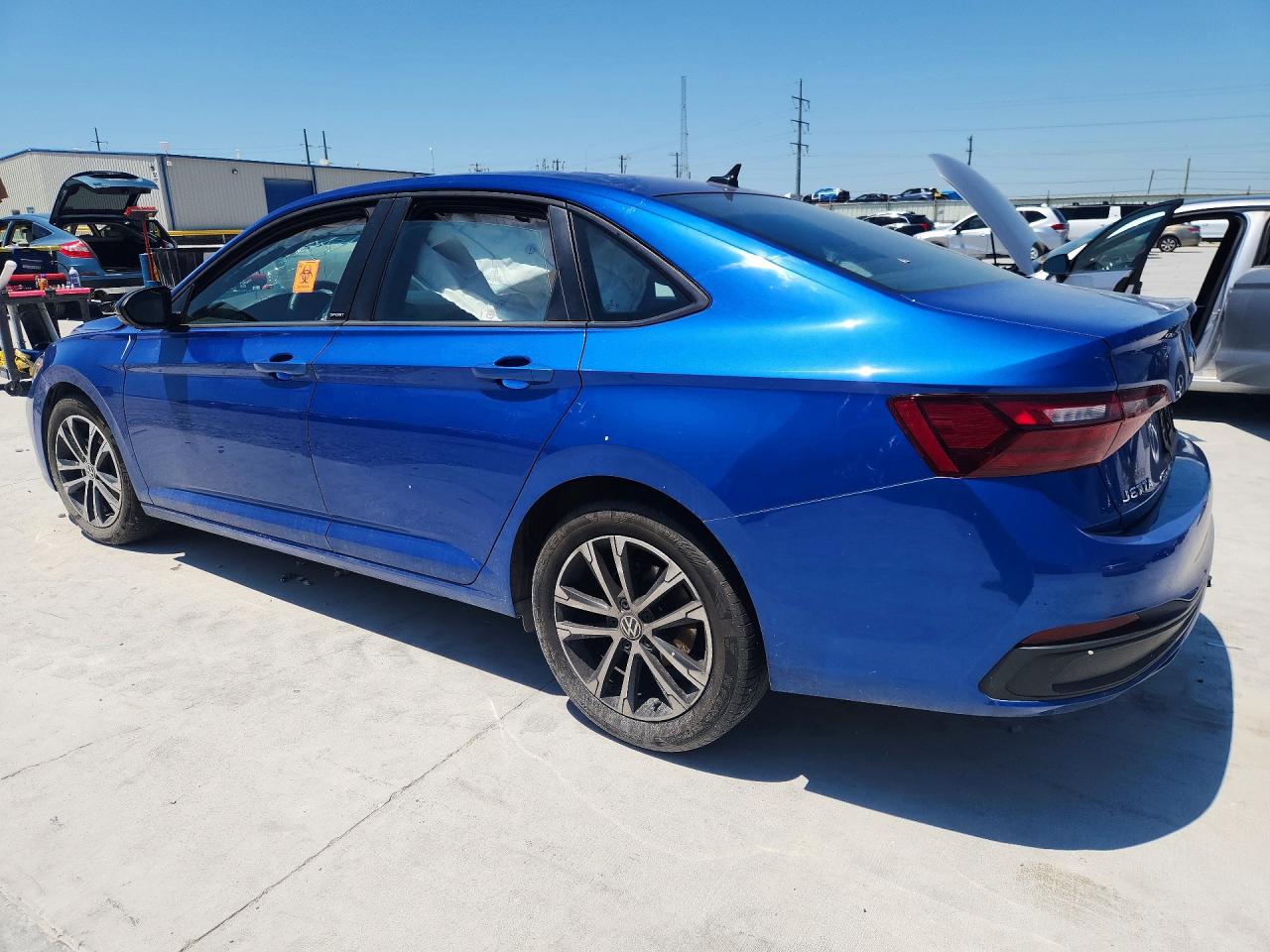 2024 VOLKSWAGEN JETTA SPORT photo 3