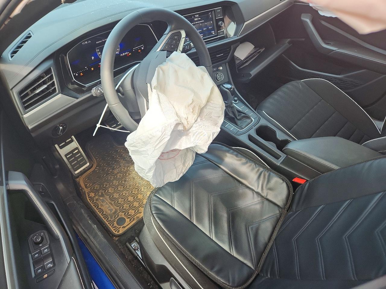 2024 VOLKSWAGEN JETTA SPORT photo 15