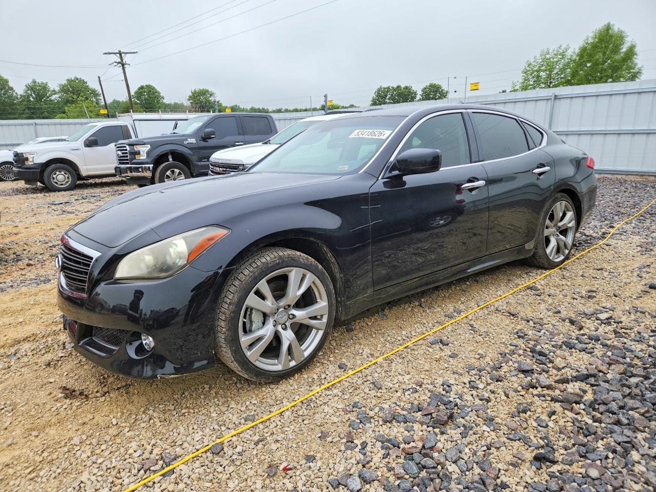2011 INFINITI M37