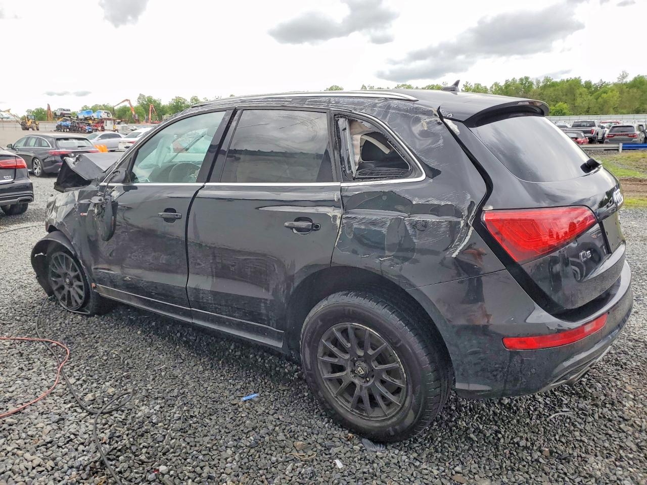 2013 AUDI Q5 PREMIUM PLUS photo 2