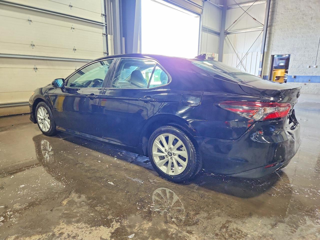 2024 TOYOTA CAMRY LE photo 4