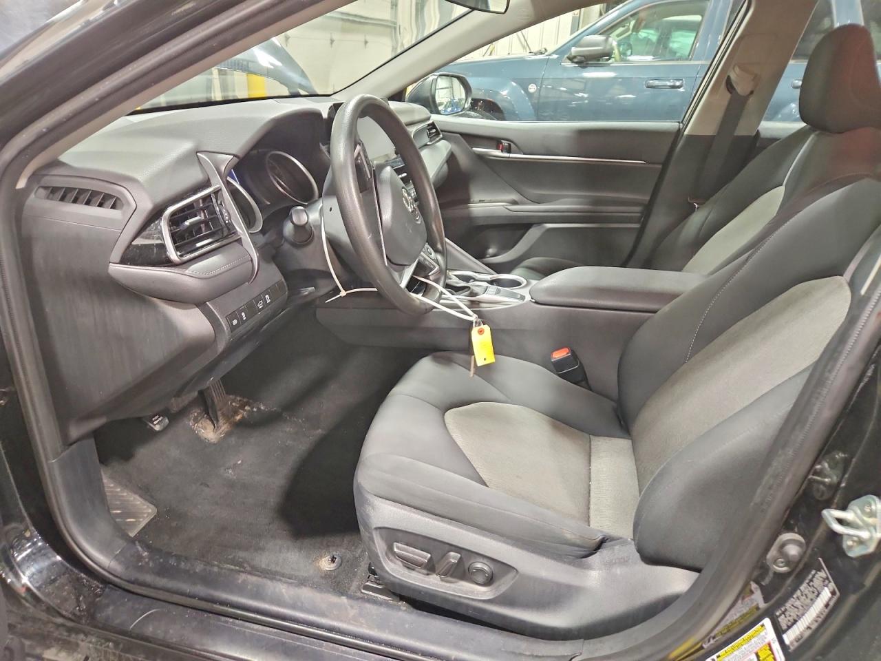 2024 TOYOTA CAMRY LE photo 19