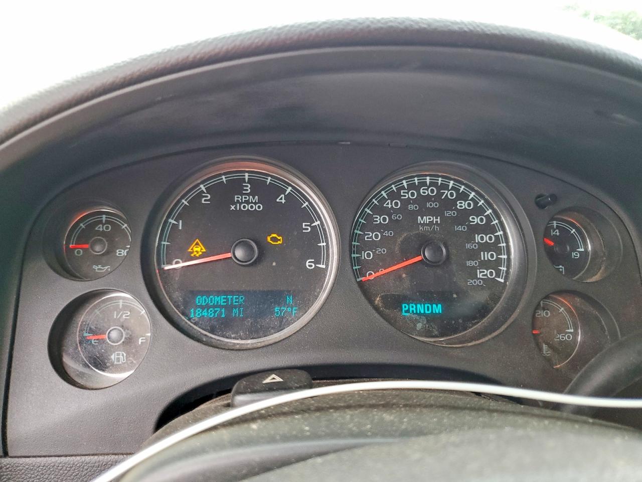 2010 CHEVROLET SUBURBAN C1500 LS photo 25
