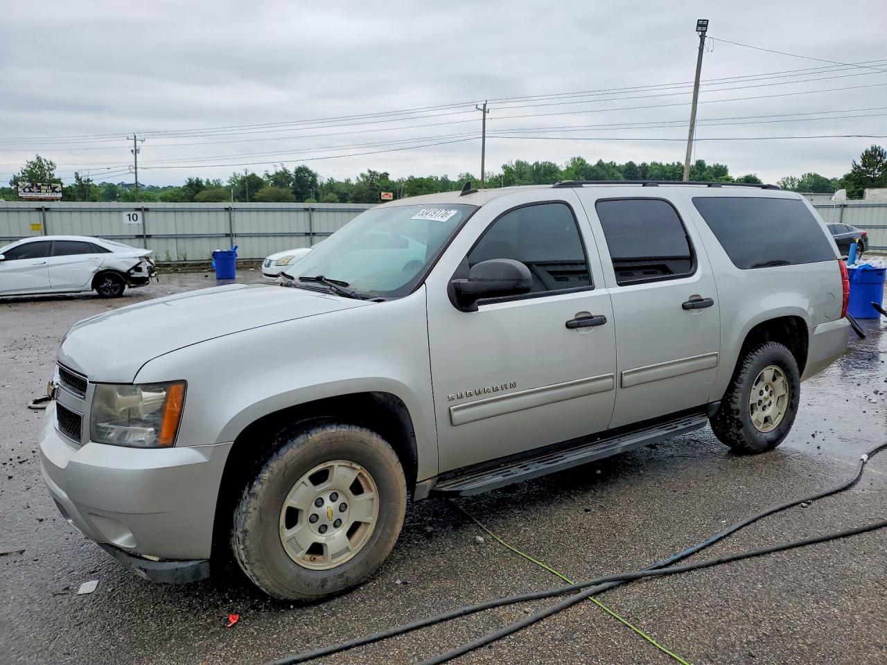 2010 CHEVROLET SUBURBAN