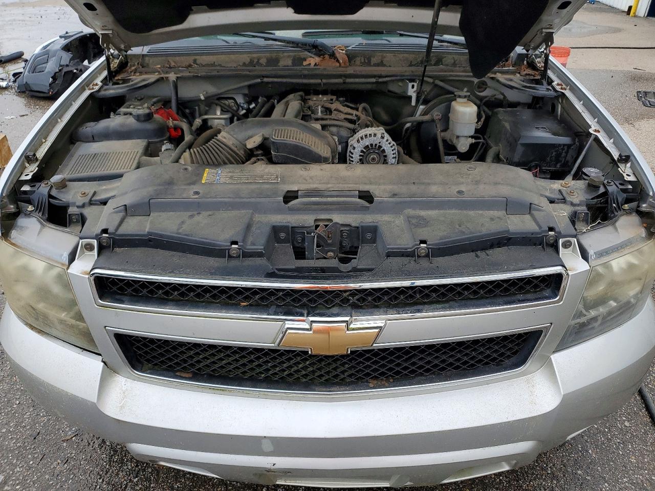 2010 CHEVROLET SUBURBAN C1500 LS photo 34