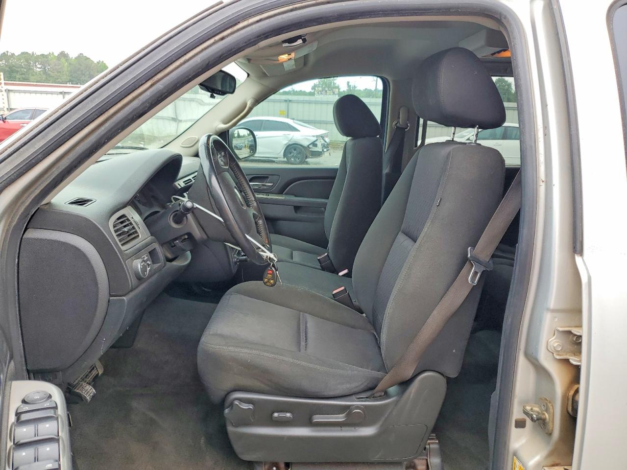 2010 CHEVROLET SUBURBAN C1500 LS photo 19