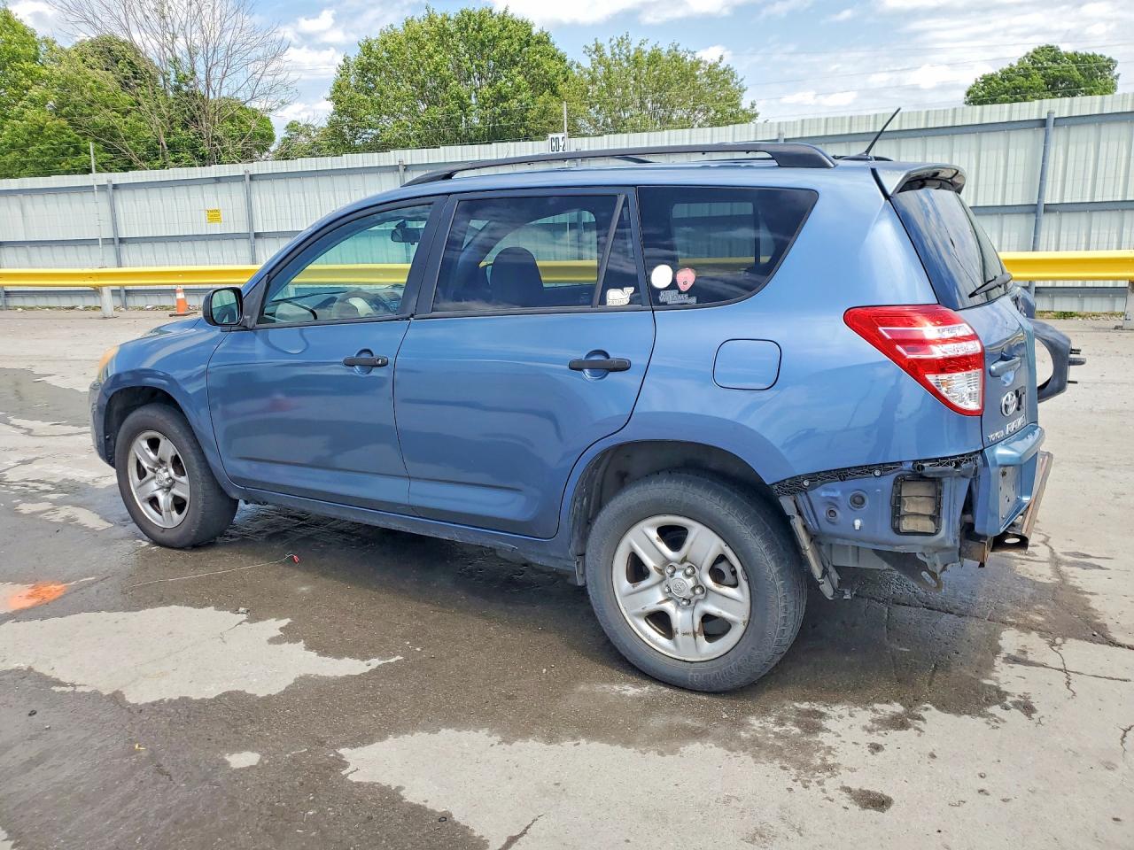 2009 TOYOTA RAV4 BASE photo 3