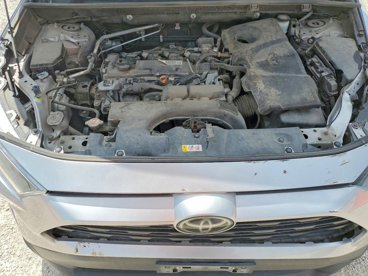 2021 TOYOTA RAV4 LE photo 21