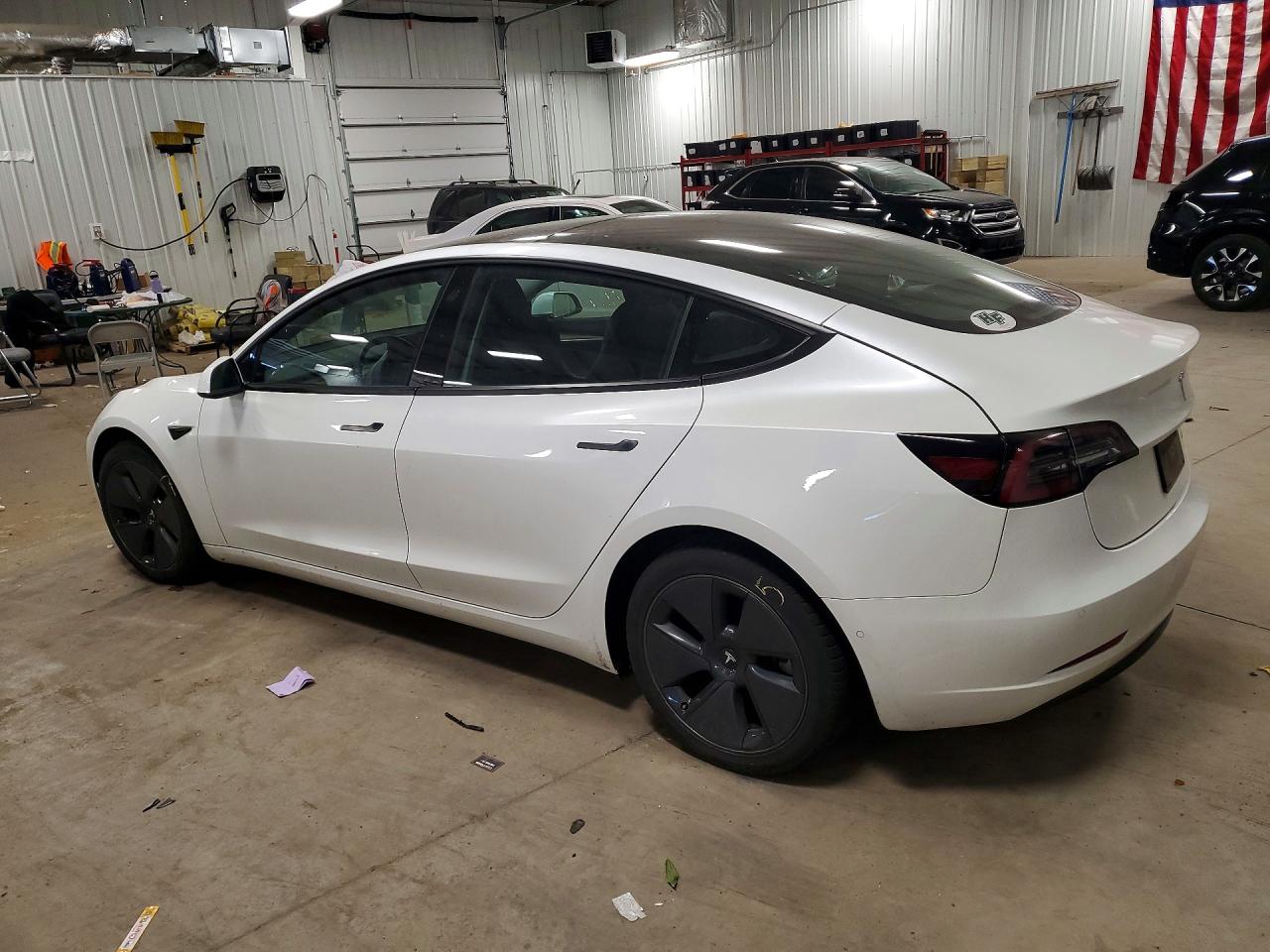 2022 TESLA MODEL 3 photo 3
