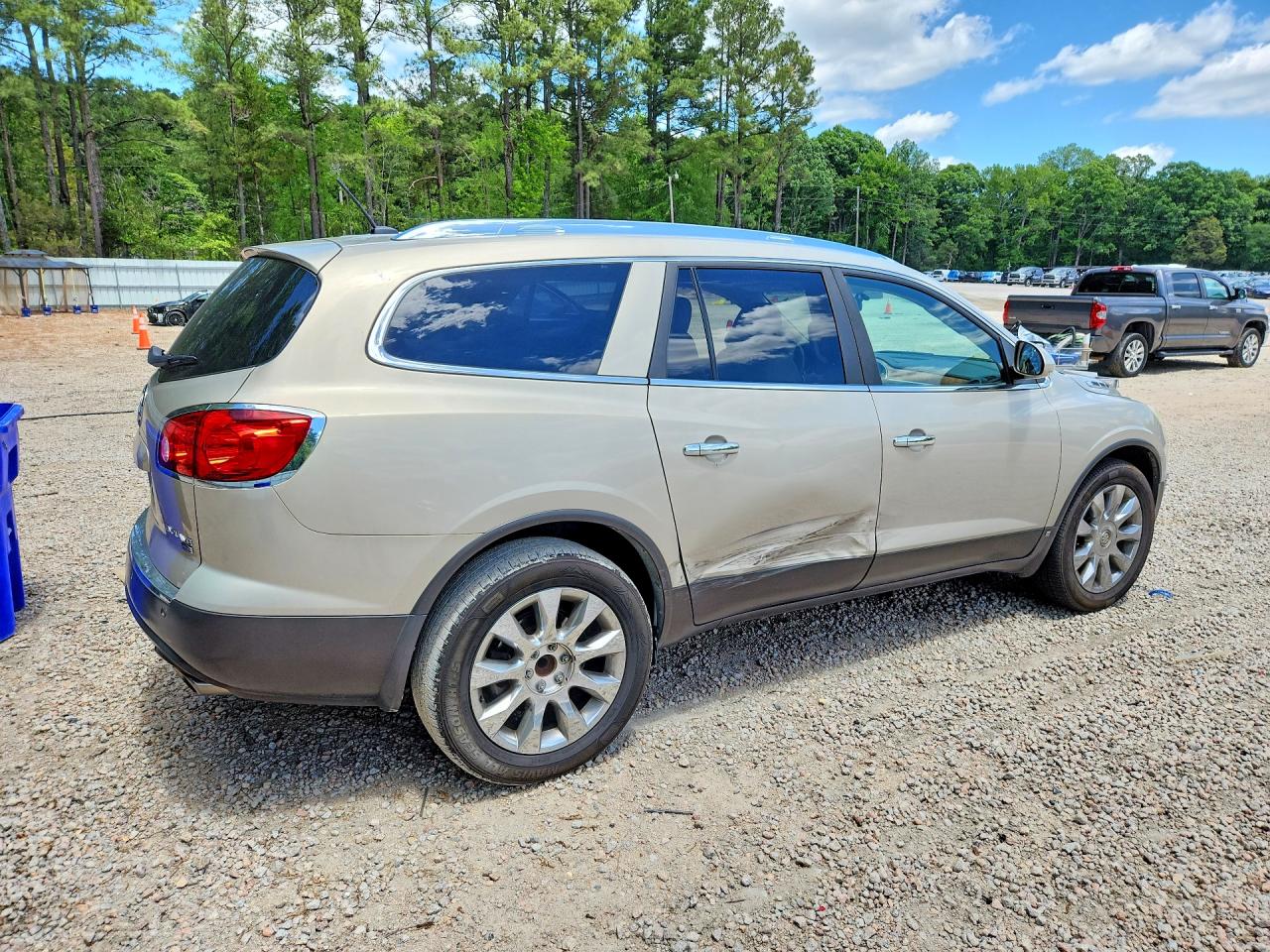 2010 BUICK ENCLAVE CXL photo 7