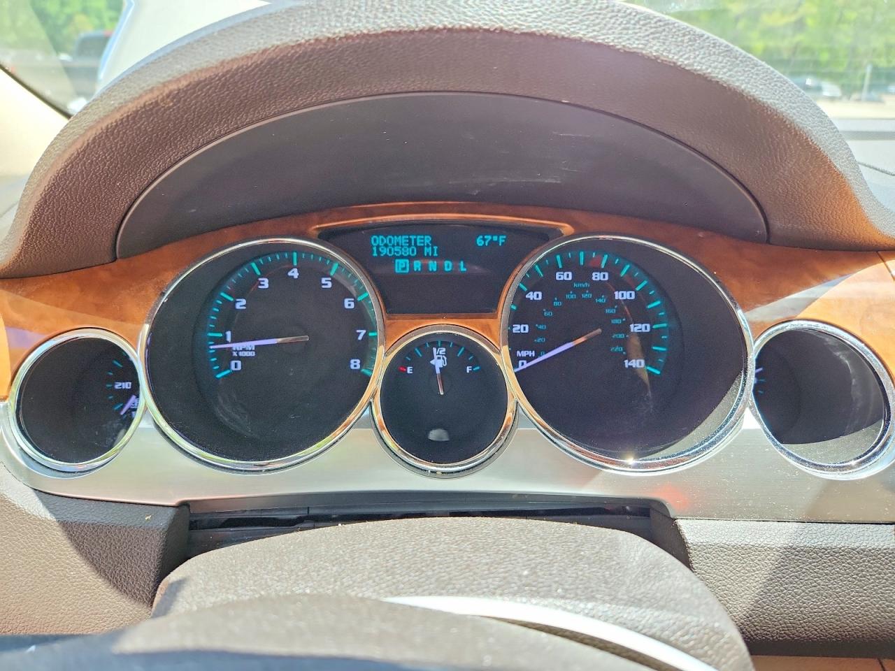2010 BUICK ENCLAVE CXL photo 25