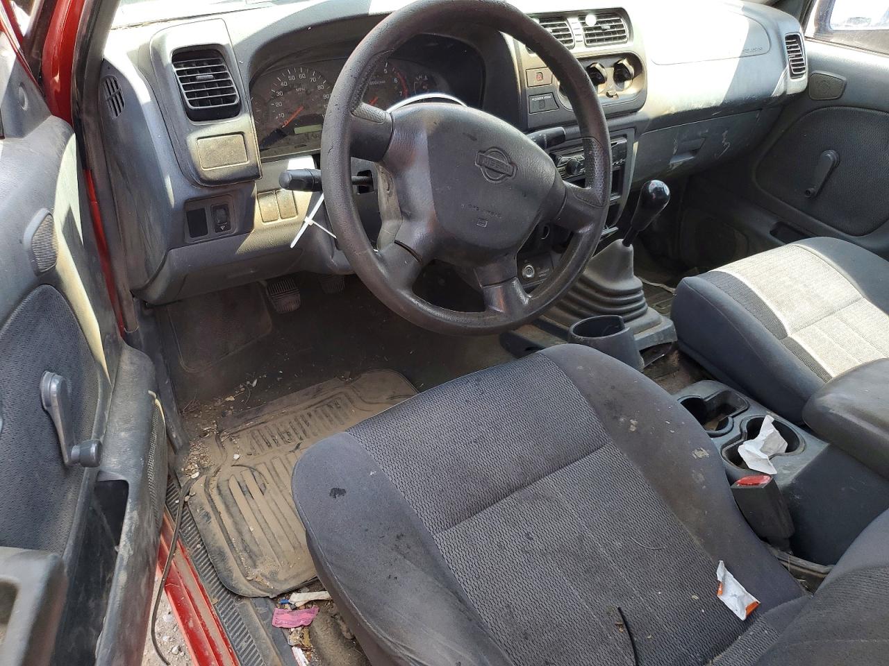 2001 NISSAN FRONTIER KING CAB XE photo 15
