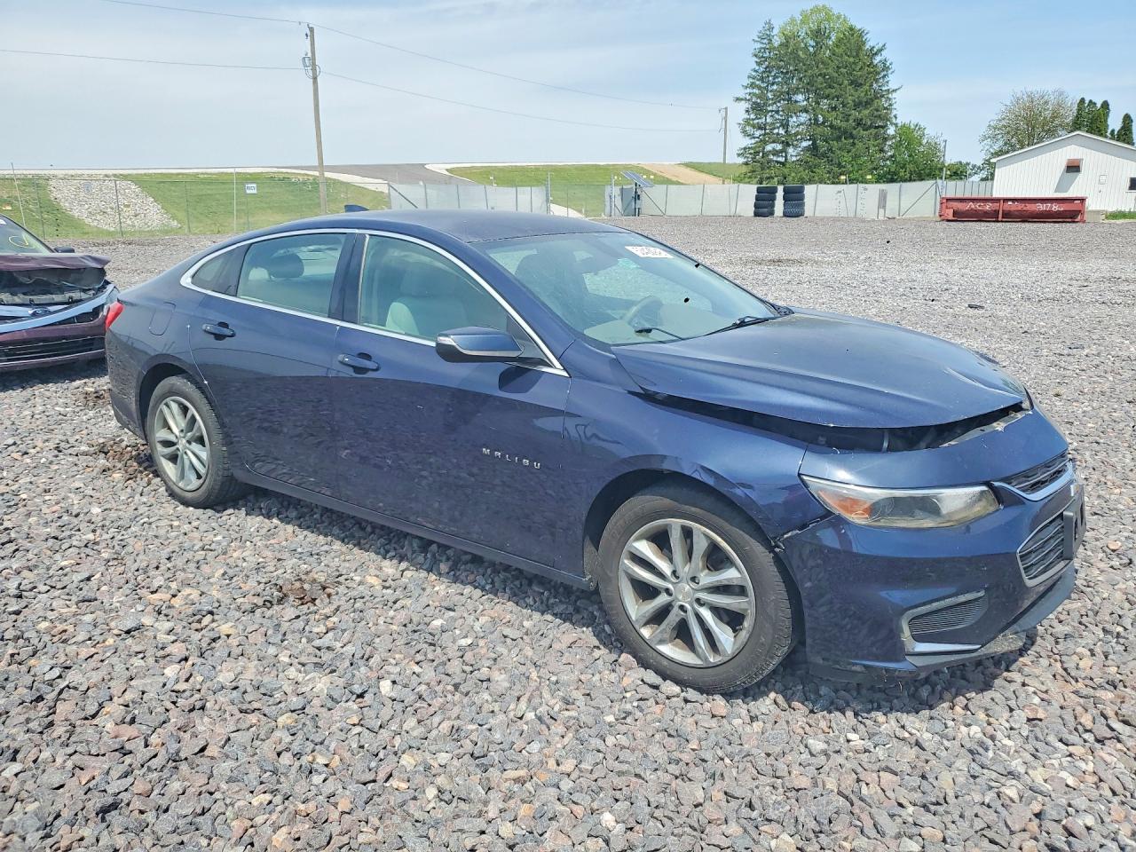 2017 CHEVROLET MALIBU LT photo 10