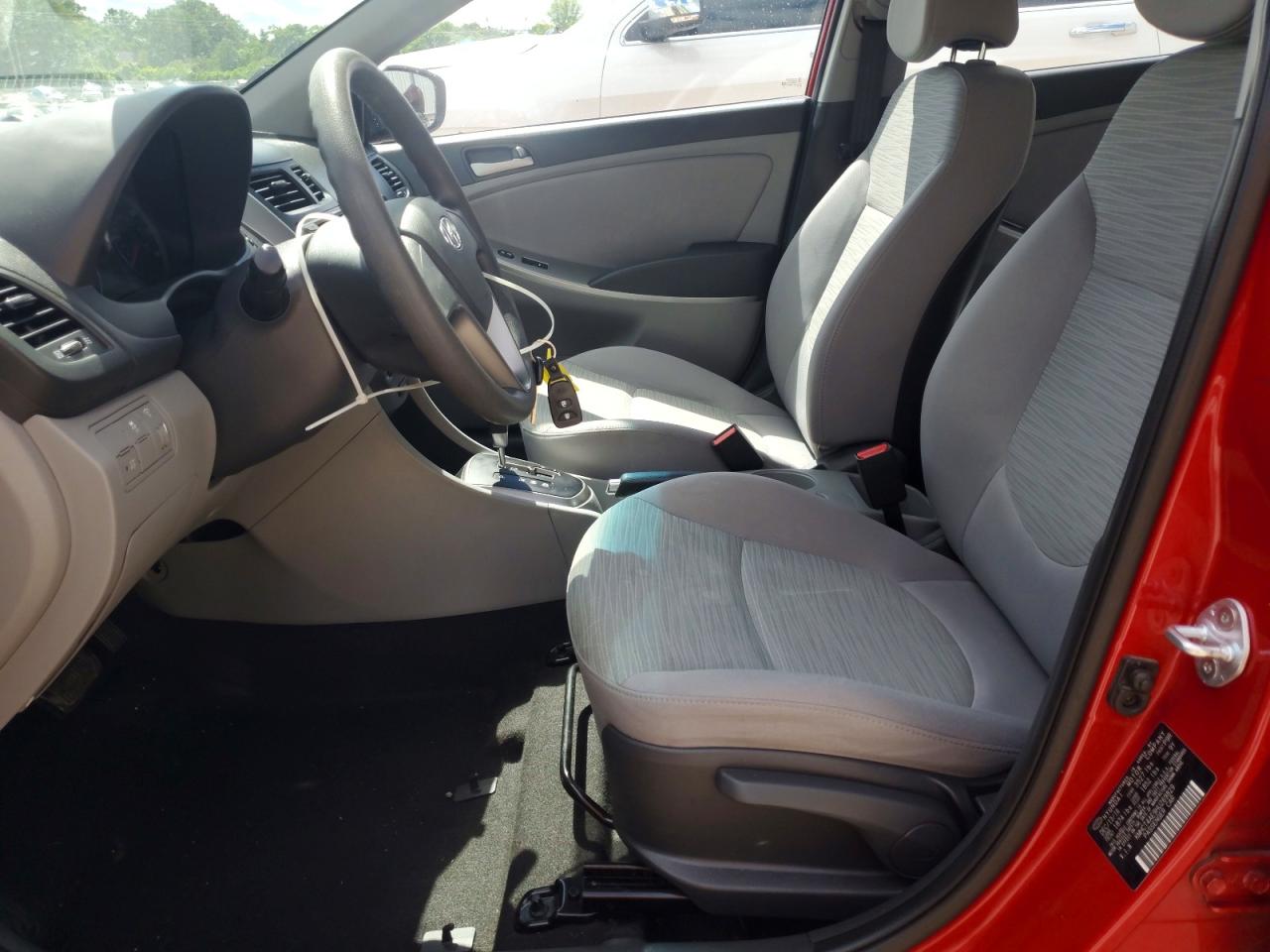 2017 HYUNDAI ACCENT SE photo 13