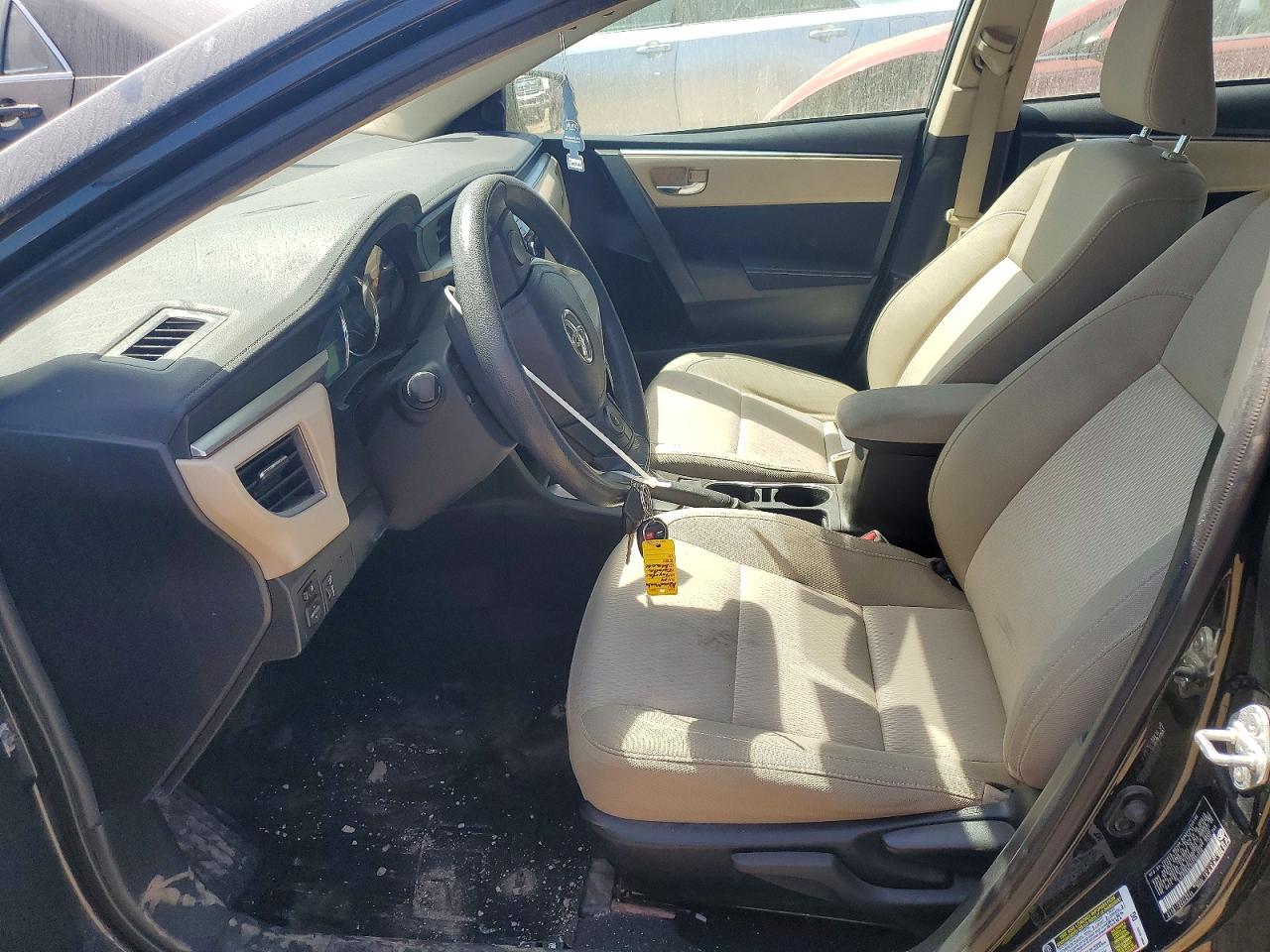 2014 TOYOTA COROLLA LE photo 19