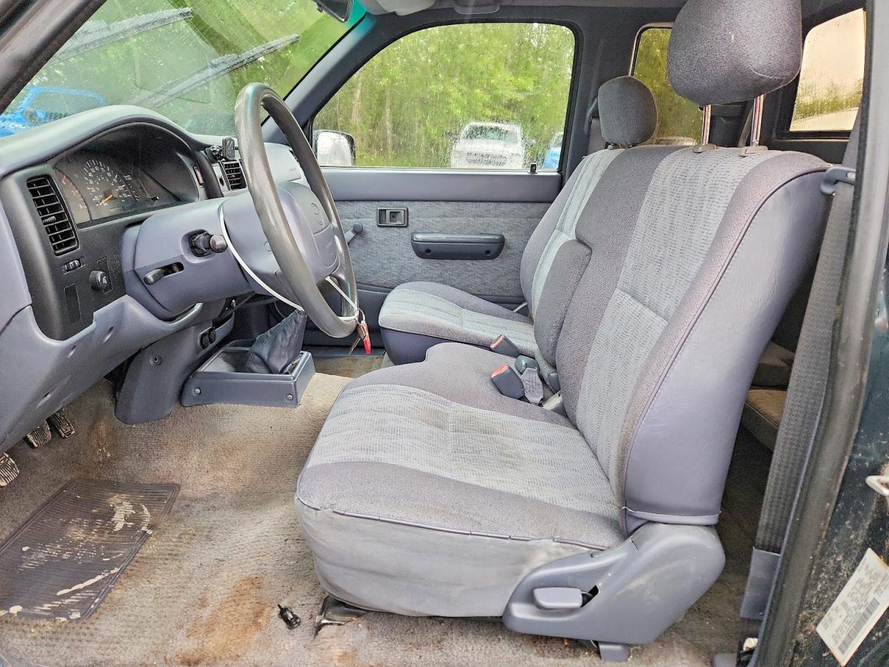 1998 TOYOTA TACOMA XTRACAB photo 13