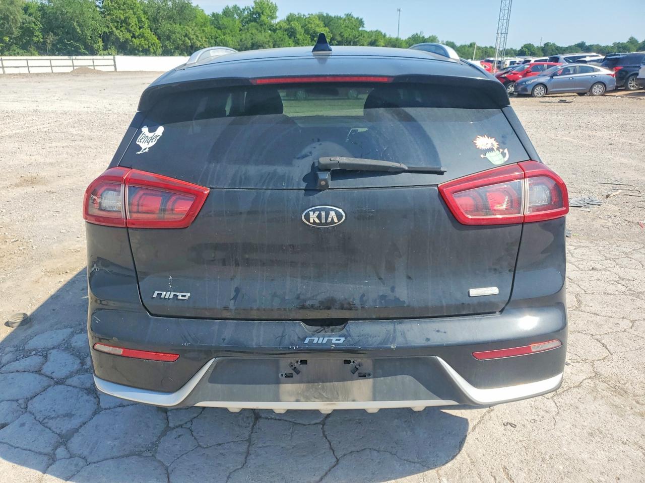 2017 KIA NIRO LX photo 6