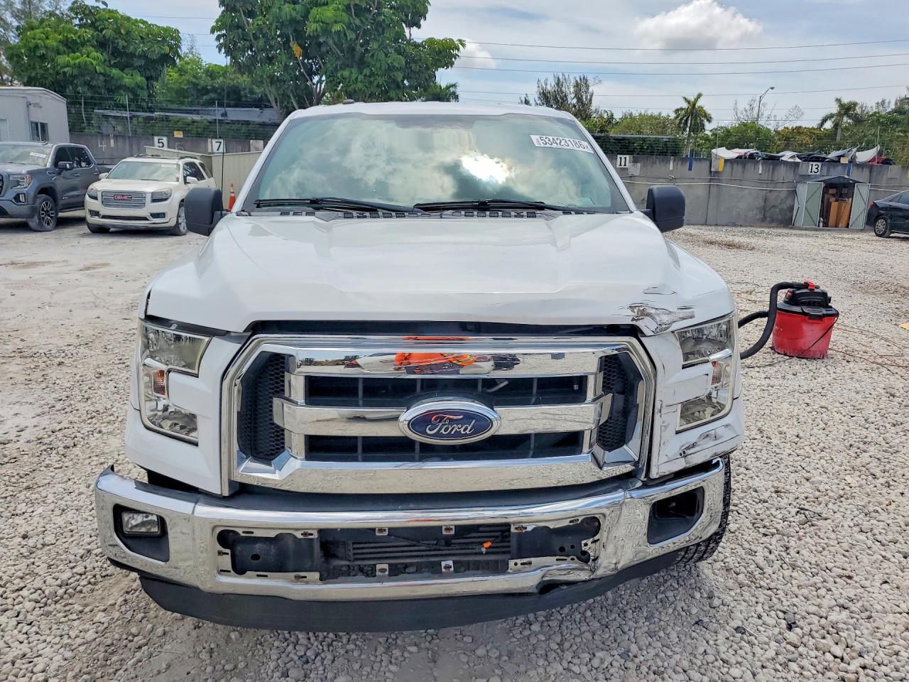 2017 FORD F150 SUPERCREW photo 9