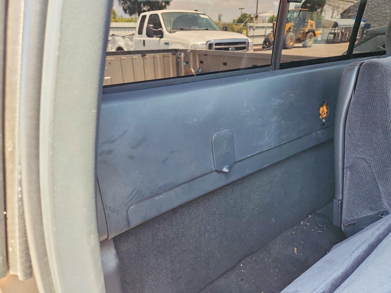 2001 GMC NEW SIERRA C1500 photo 19