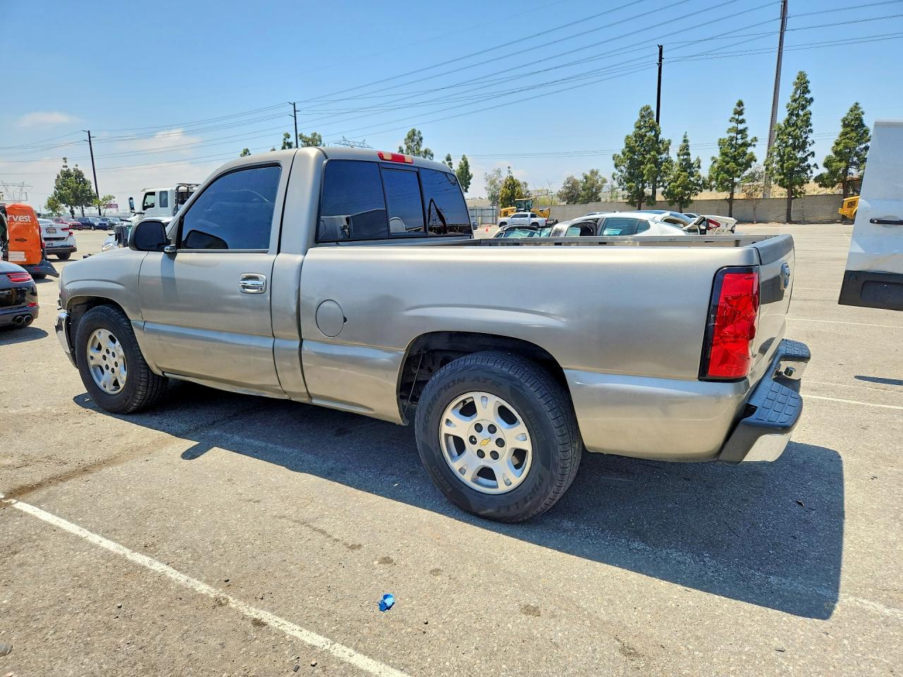 2001 GMC NEW SIERRA C1500 photo 3
