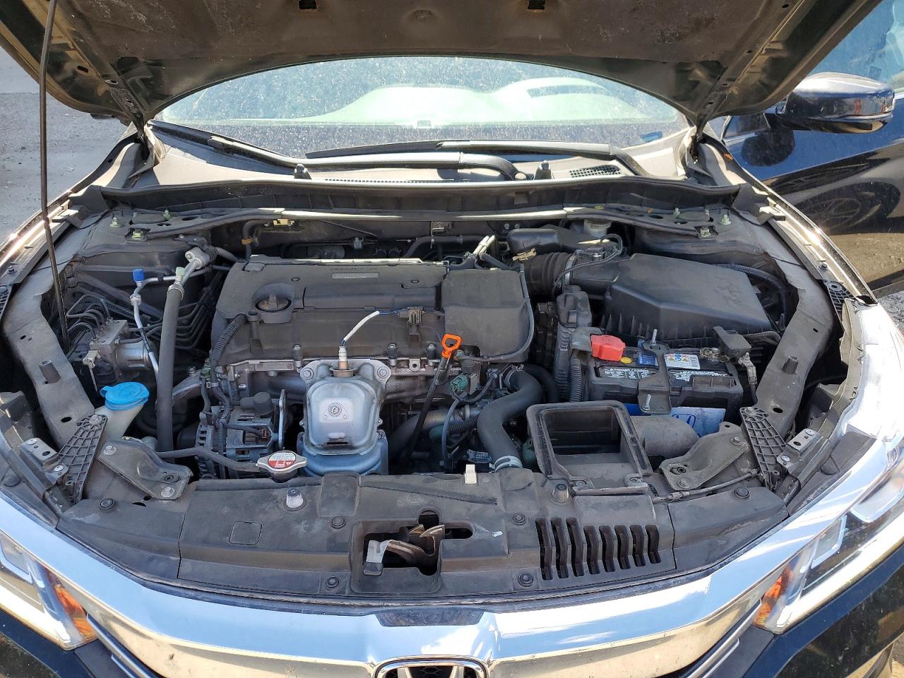 2017 HONDA ACCORD EX photo 21