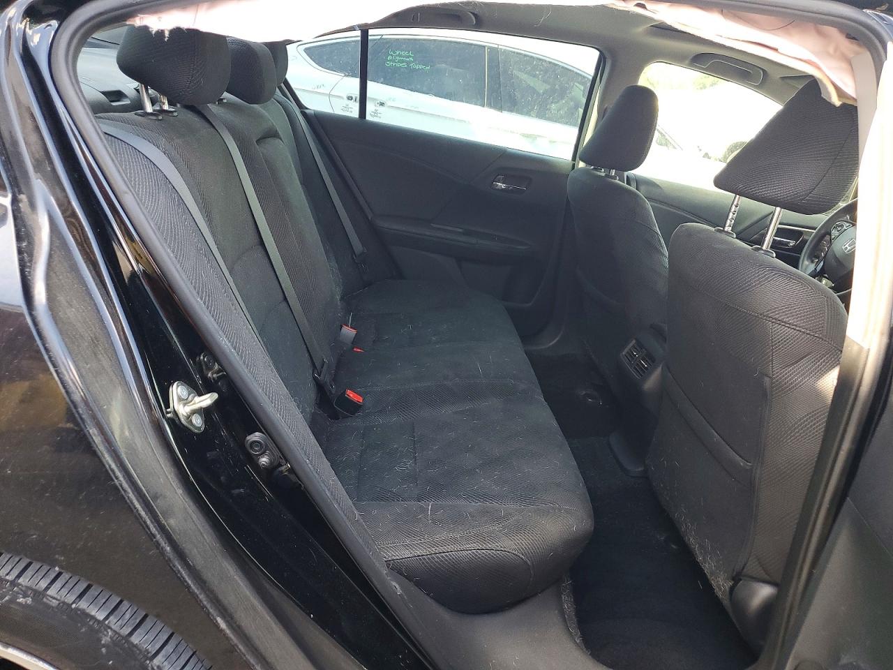 2017 HONDA ACCORD EX photo 19