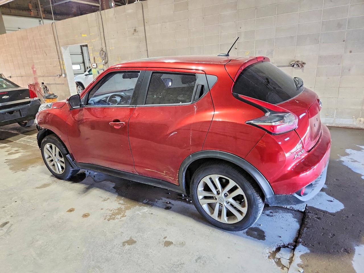 2015 NISSAN JUKE SL photo 2