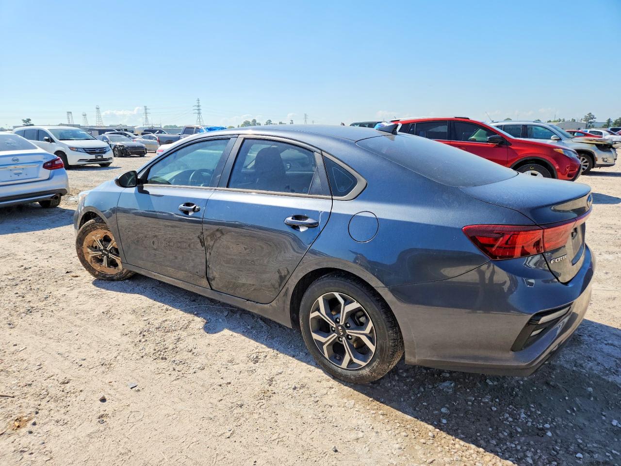 2020 KIA FORTE LXS photo 4