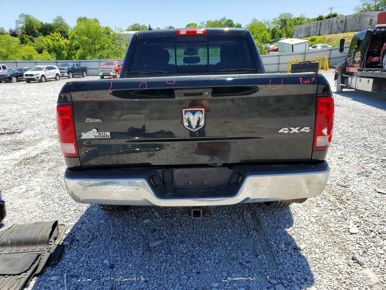 2016 RAM 1500 SLT photo 16