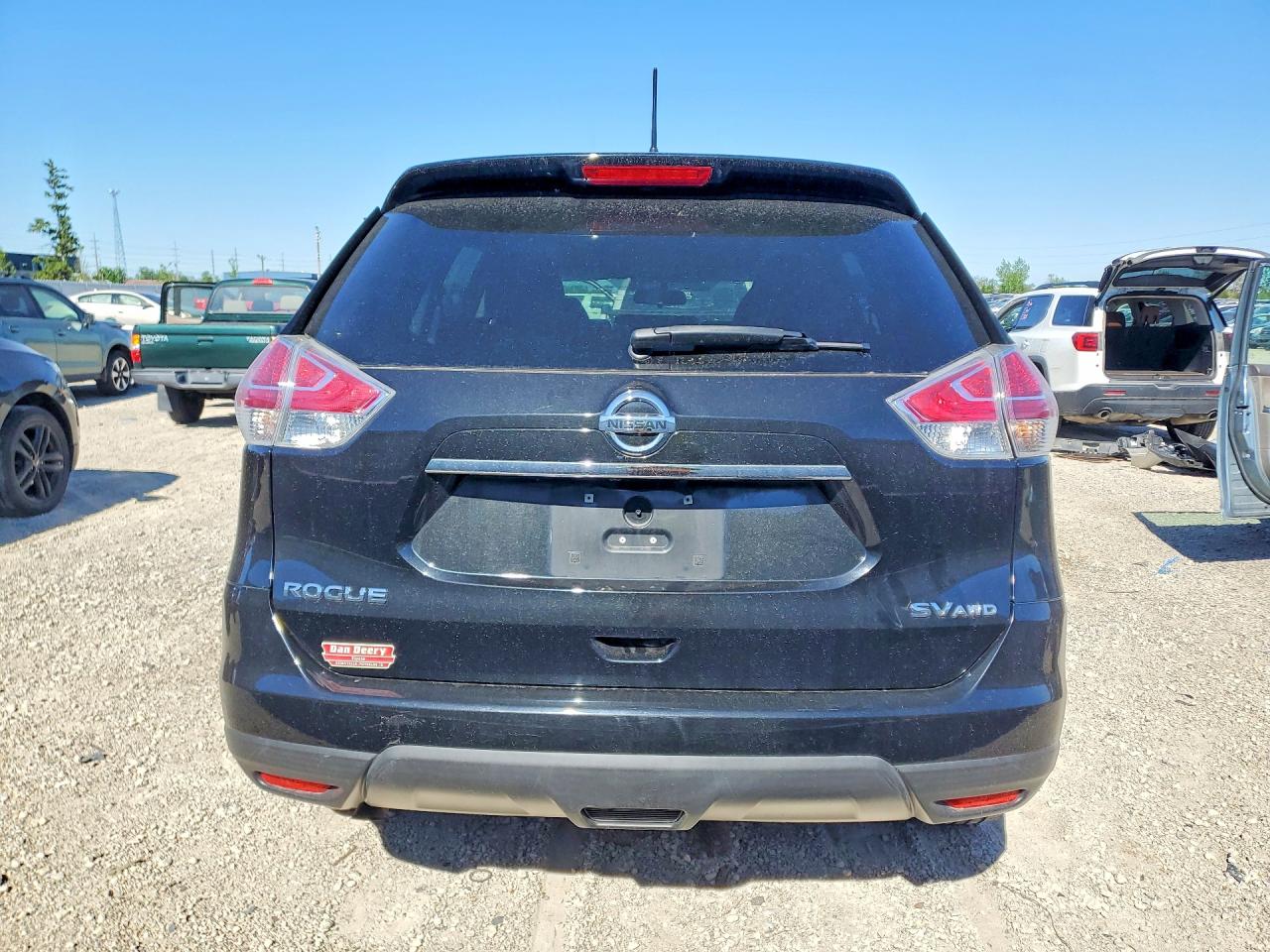 2016 NISSAN ROGUE SV photo 16