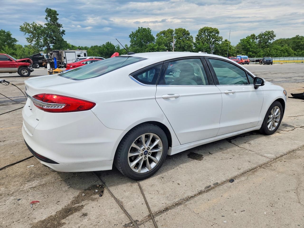 2017 FORD FUSION SE photo 7