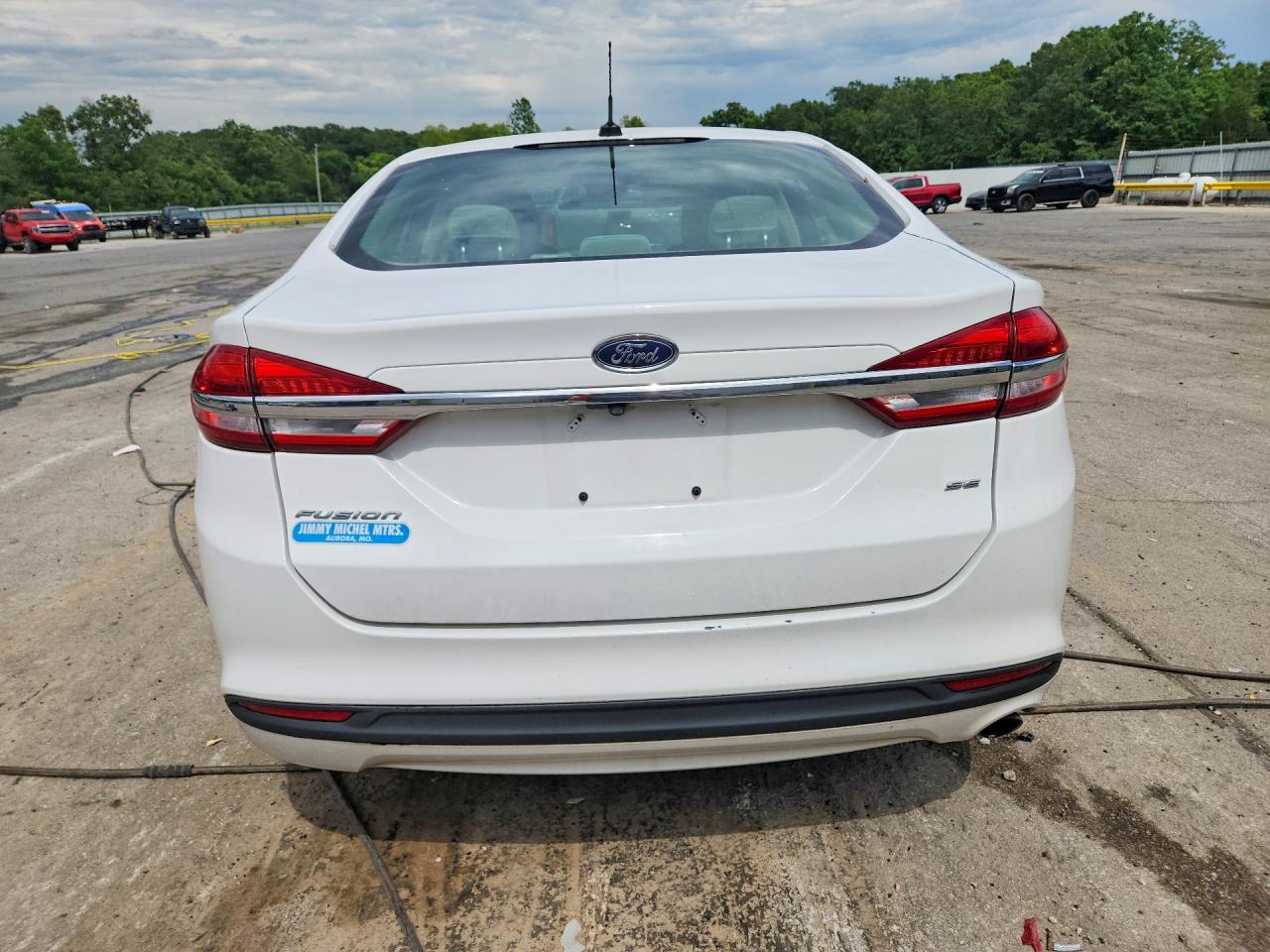 2017 FORD FUSION SE photo 16