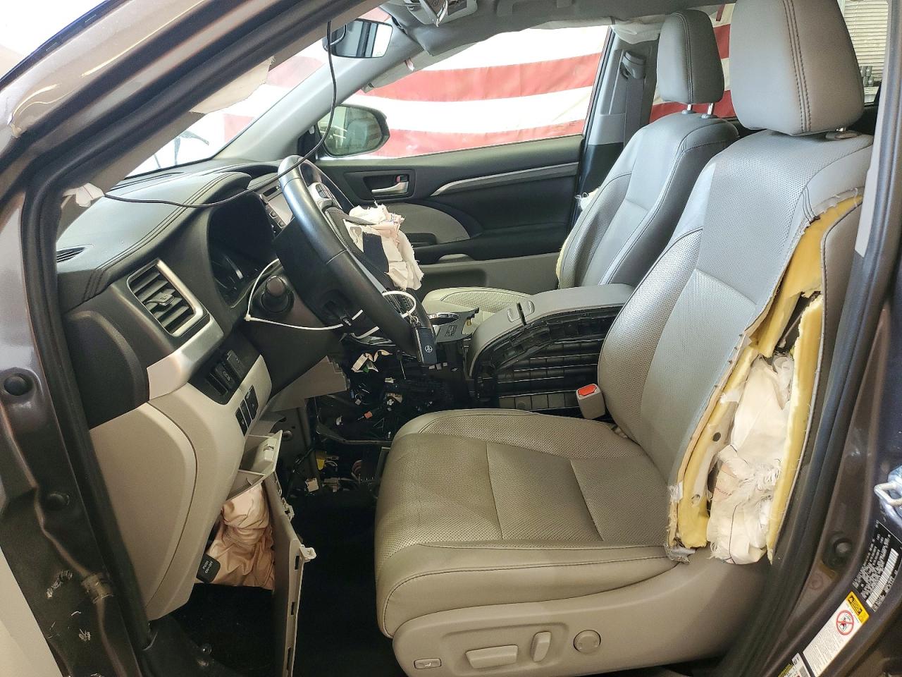 2019 TOYOTA HIGHLANDER LIMITED photo 7
