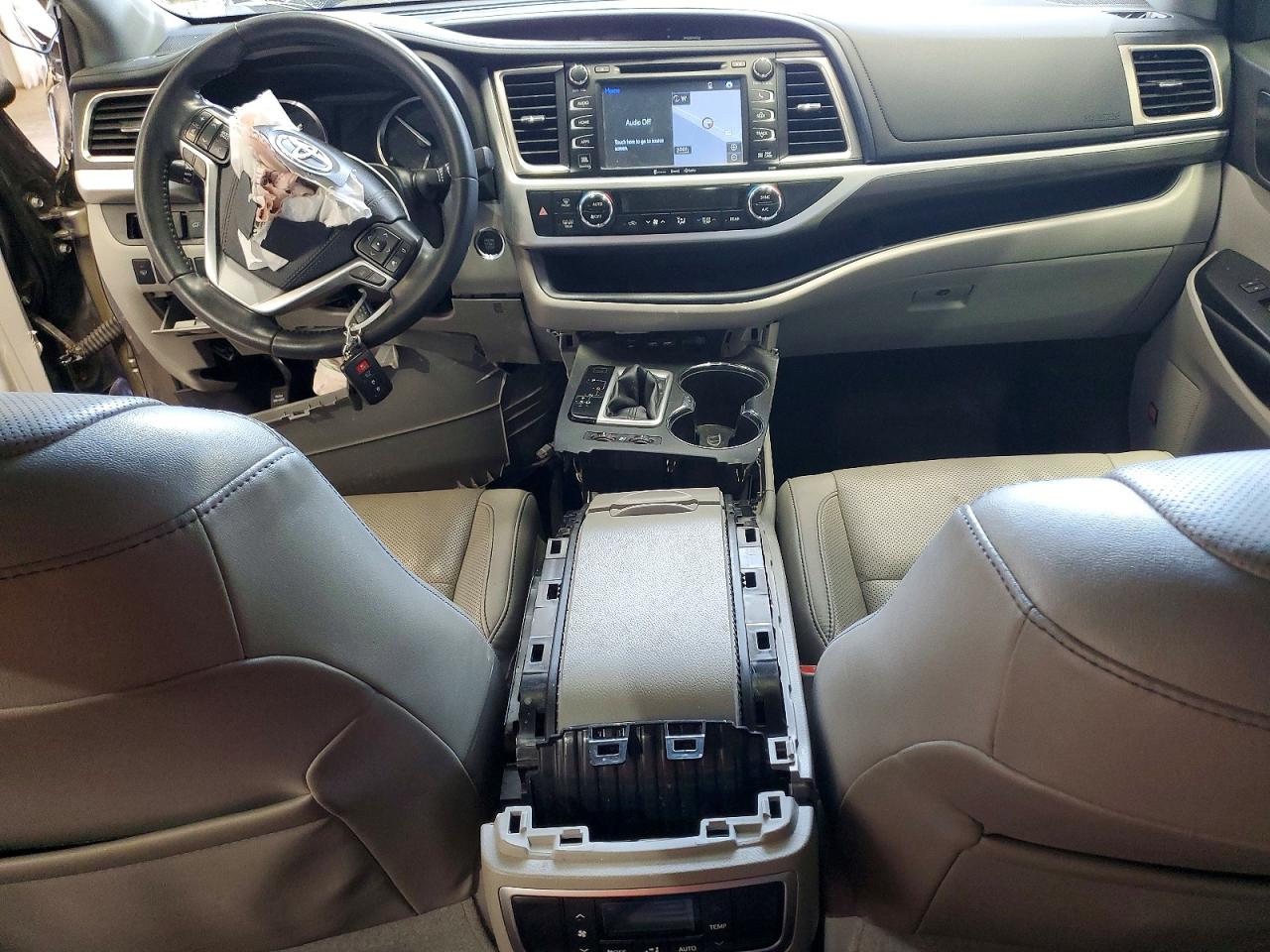 2019 TOYOTA HIGHLANDER LIMITED photo 8