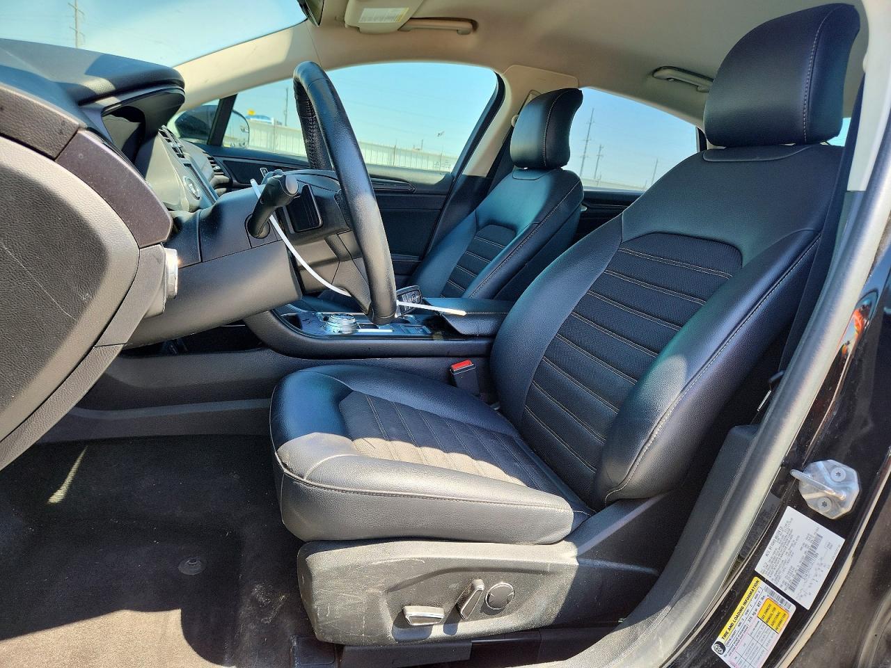 2018 FORD FUSION SE photo 19
