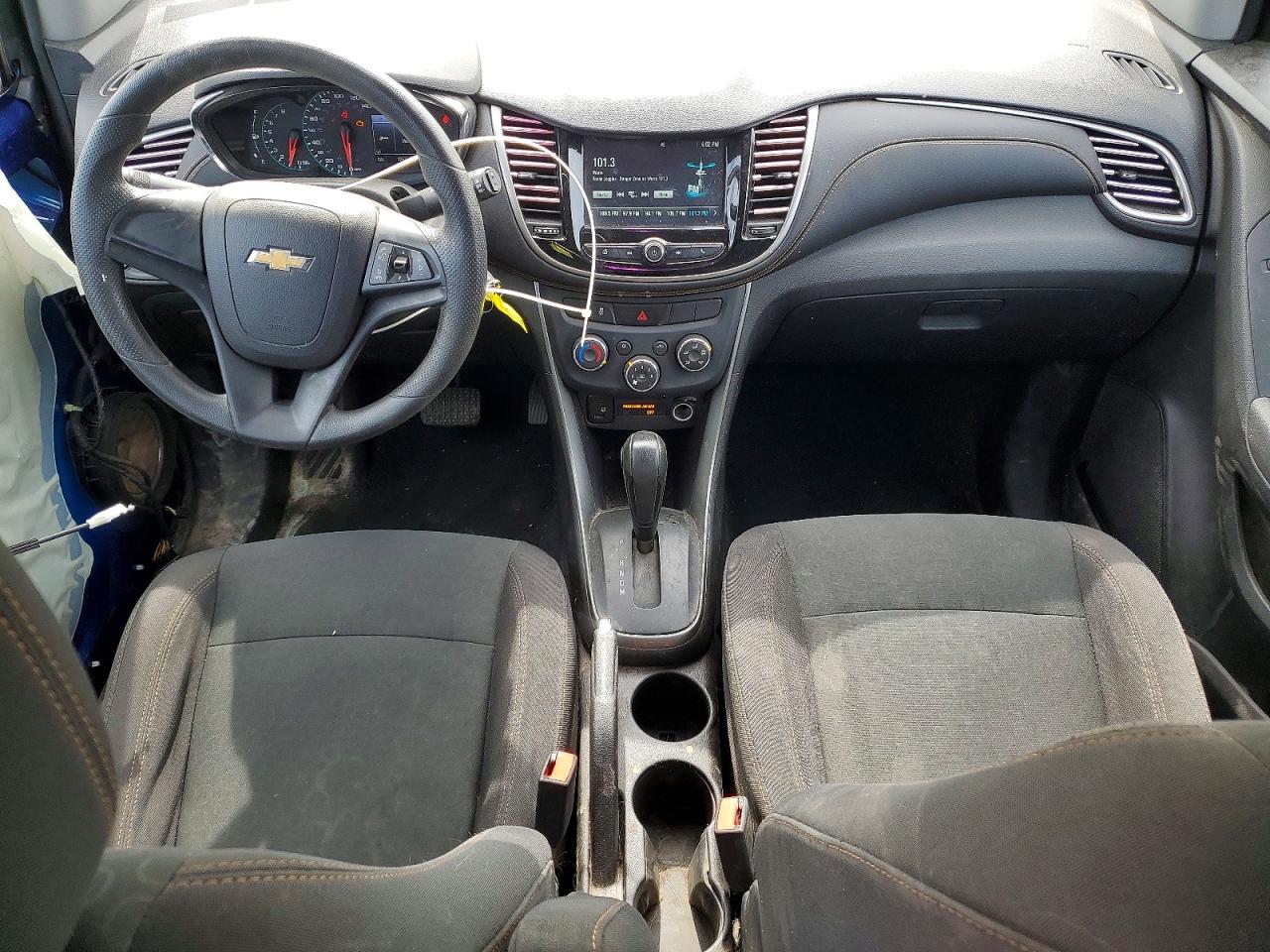 2017 CHEVROLET TRAX LS photo 22