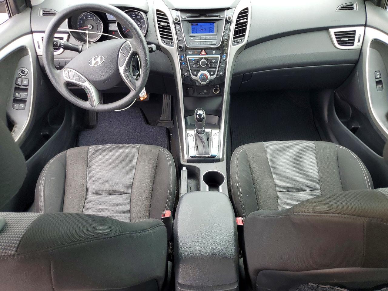 2016 HYUNDAI ELANTRA GT BASE photo 22