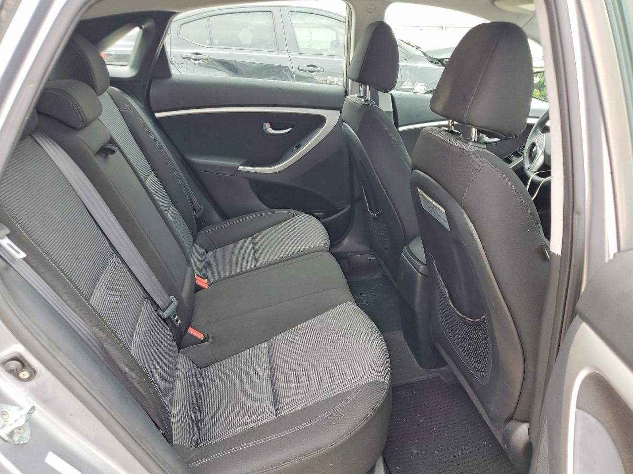 2016 HYUNDAI ELANTRA GT BASE photo 28