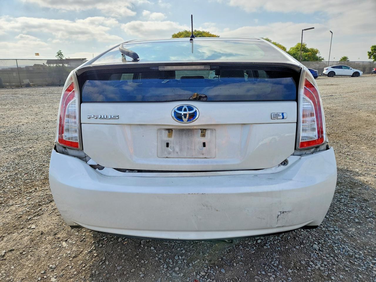 2013 TOYOTA PRIUS TWO photo 11