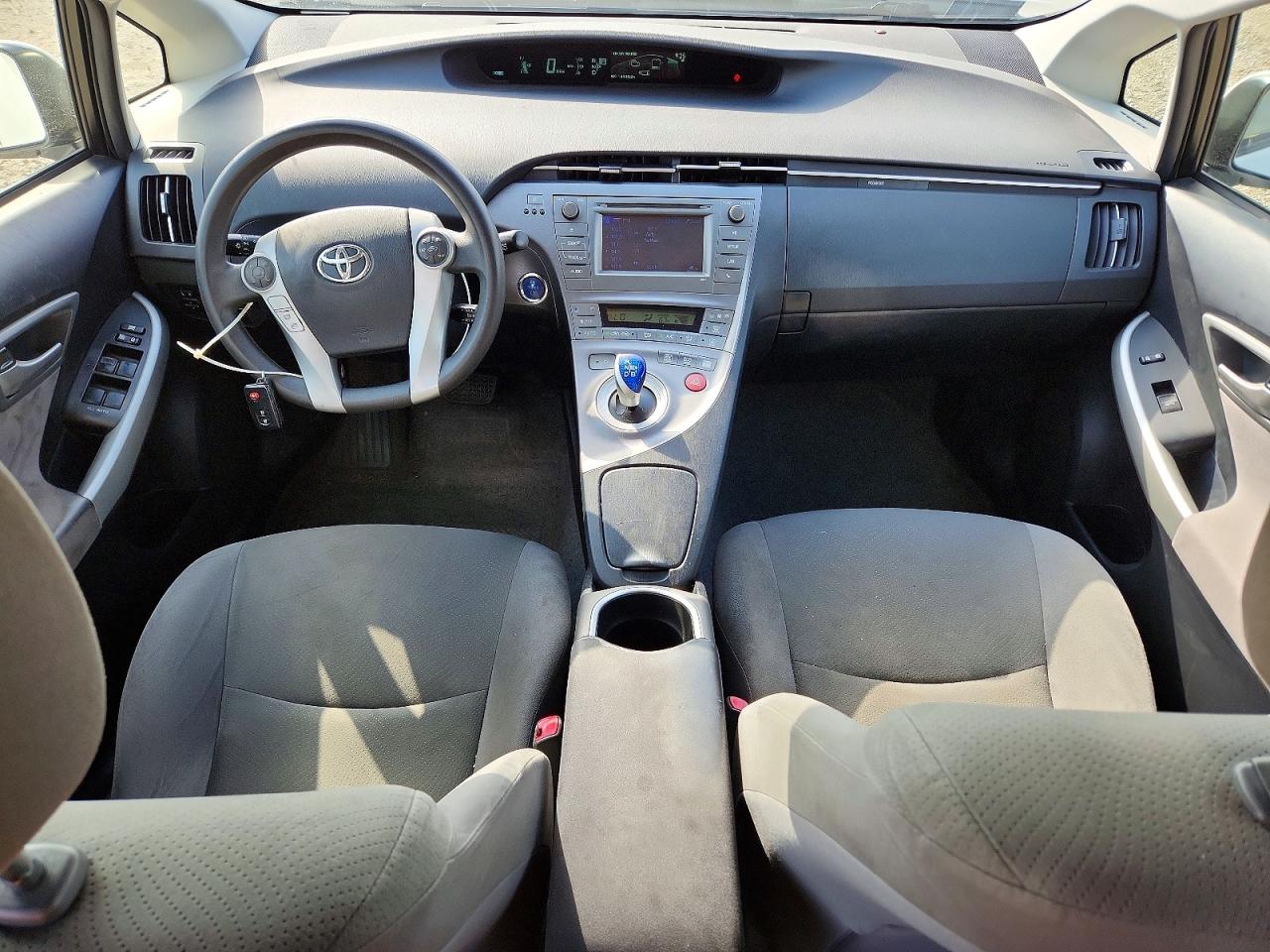 2013 TOYOTA PRIUS TWO photo 15