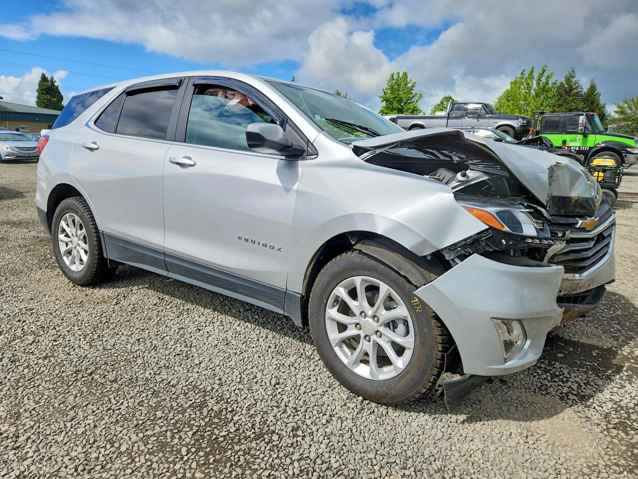 2021 CHEVROLET EQUINOX LT photo 4