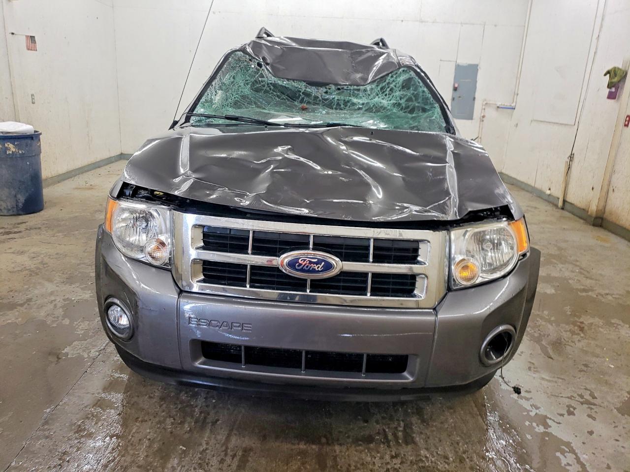 2010 FORD ESCAPE XLT photo 13