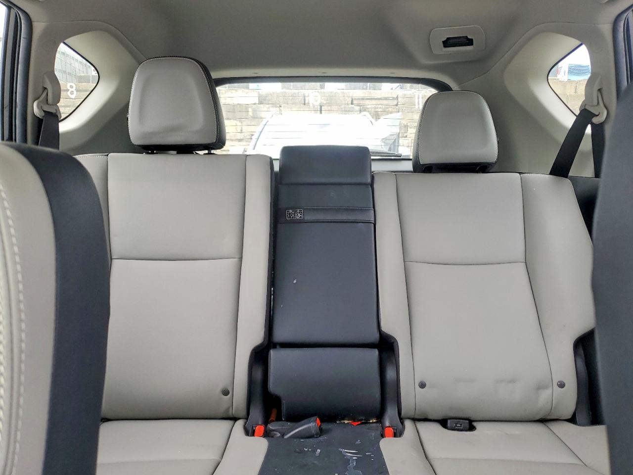 2017 TOYOTA RAV4 HV LIMITED photo 19