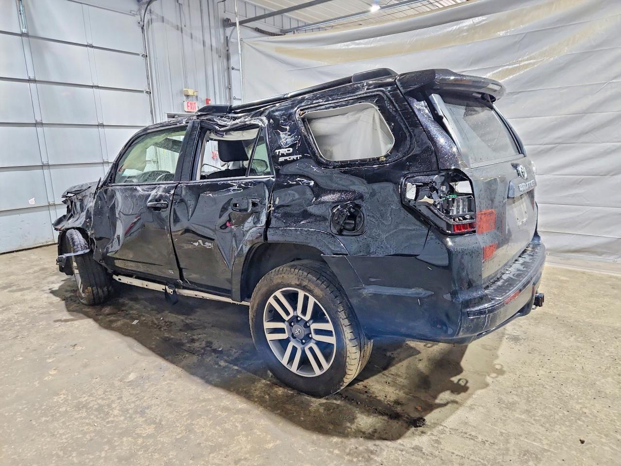 2022 TOYOTA 4RUNNER TRD SPORT photo 3
