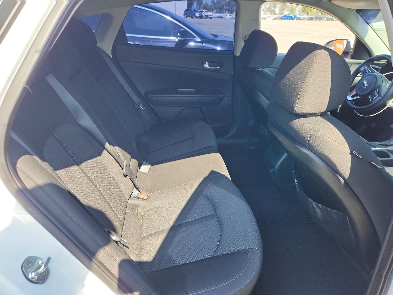 2016 KIA OPTIMA LX photo 28